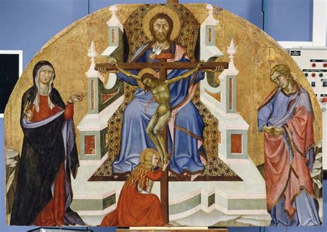  Le Retable de la Sainte Trinité, une Explosion Colorée de Piété et de Symbolique